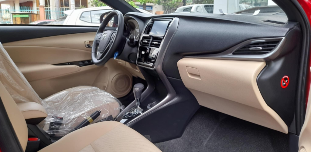 2023 Toyota Venza Interior 1024x501 